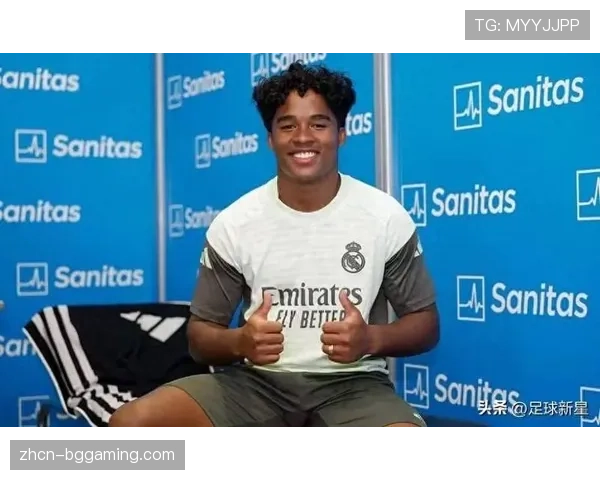 终场哨响，里昂球员恩德里克低头离场，全场丢失球权高达15次